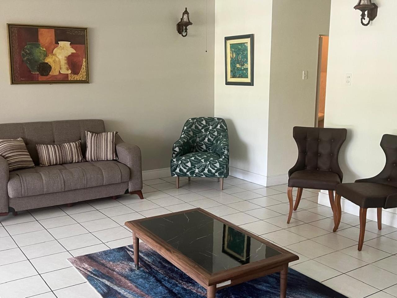 Maraval Townhouse - Haleland Park Sleeps 5 La Finette Ngoại thất bức ảnh